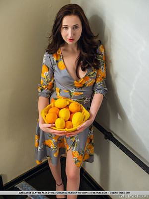 Margaret Clay Naked Ukrainian Model with Juicy Citrus Fruit