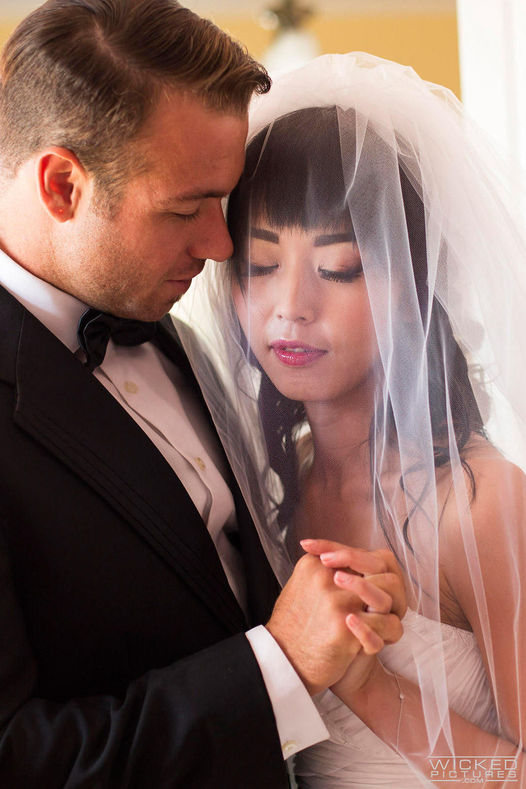 Wedding Night Blowjob - Marica Hase Asian Bride Wedding Night Blowjob